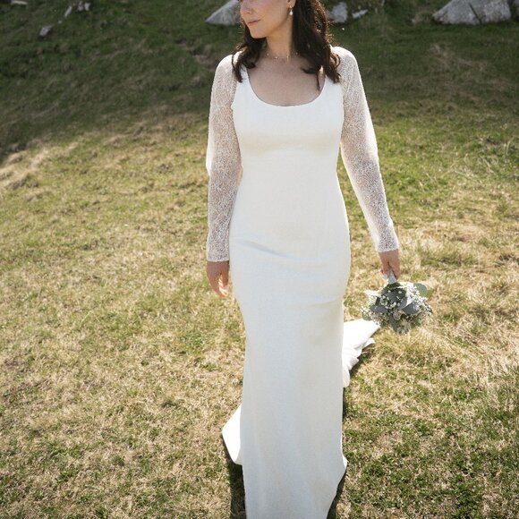 Pronovias Wedding Gown - Alyse- Mermaid - Picture 1 of 7